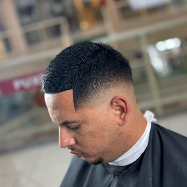 Corte degradê masculino finalizado